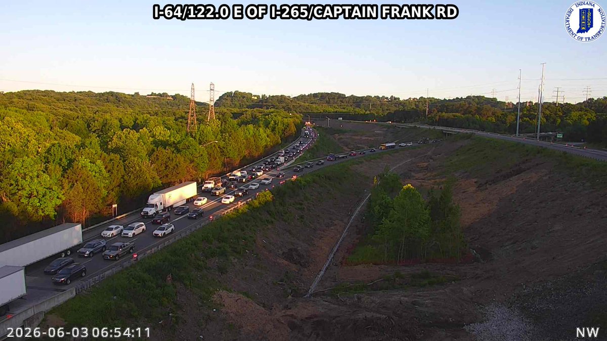502Traffic's tweet photo. I-64EB crossing the Sherman Minton Bridge backed up to I-265. Watch for delays. https://t.co/7l5Nx29D8s