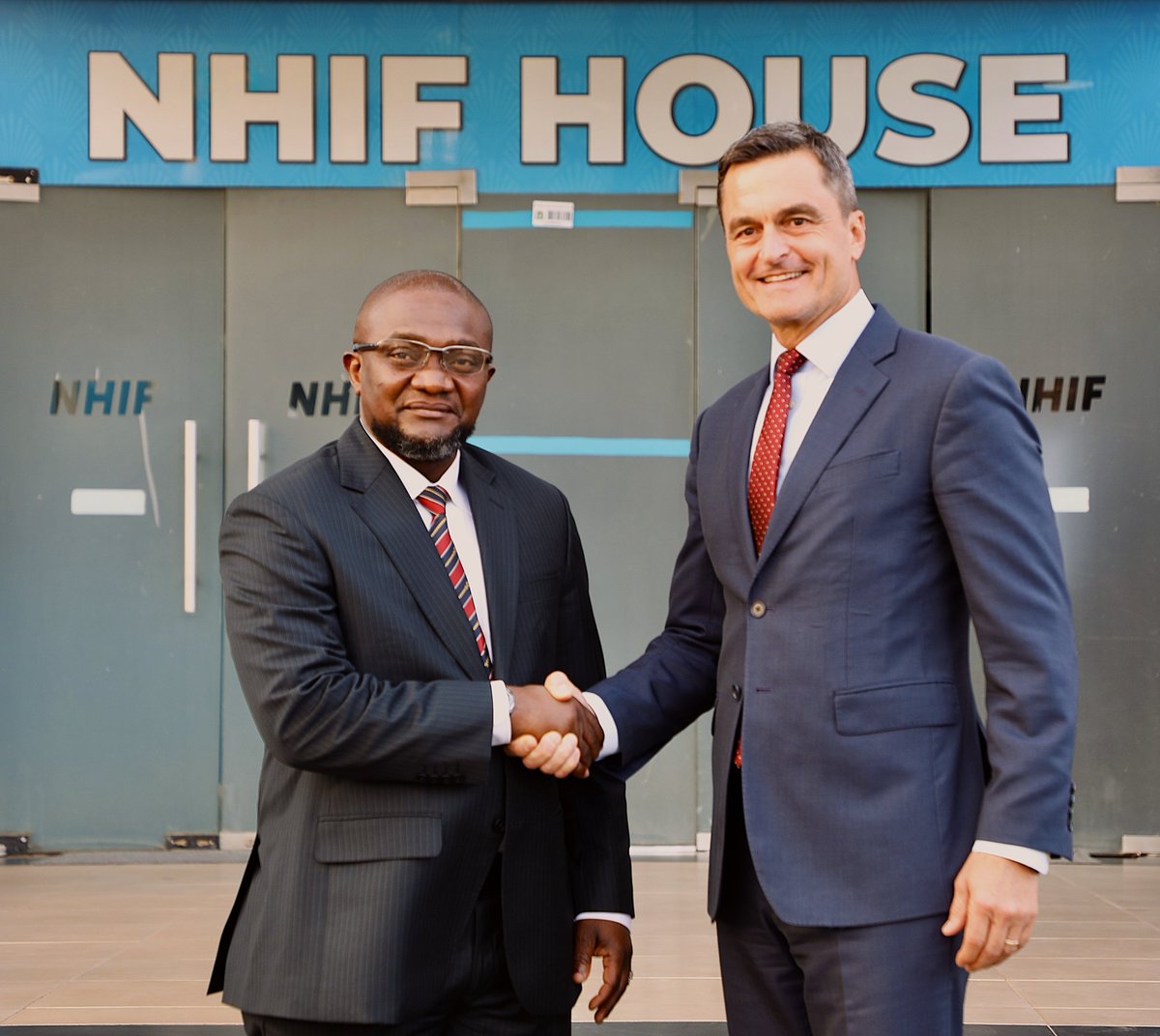 usembassytz's tweet photo. The U.S. Embassy and Tanzania's Ministry of Health are negotiating a groundbreaking health MOU that will detail both U.S. and Tanzanian government contributions to building a stronger and more resilient health future for Tanzania. Yesterday, CDA Lentz and Min. Mchengerwa met in Dodoma, an important milestone towards finalizing this new agreement. Together, we are working to build a more efficient and sustainable health partnership. 
#USinTZ