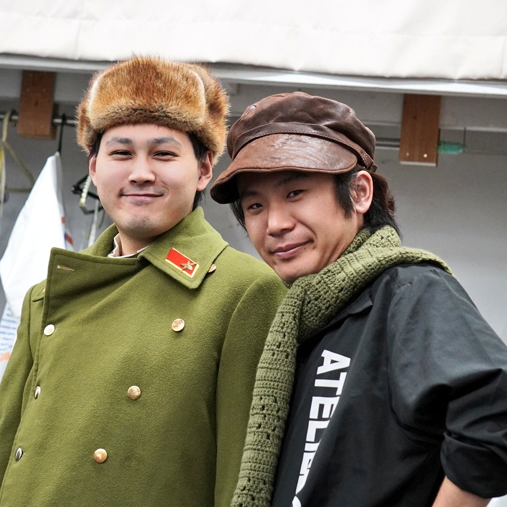 nlt_seisaku's tweet photo. #運命の皮肉
本番まであと一週間❗️
大晦日の一晩の偶然と運命が織りなす大恋愛の芝居は、いよいよ大詰め。
ぜひ劇場へ笑いにいらしてください✨
#演劇　#舞台　#喜劇　#ソビエト連邦 https://t.co/UWYXHbGo5d