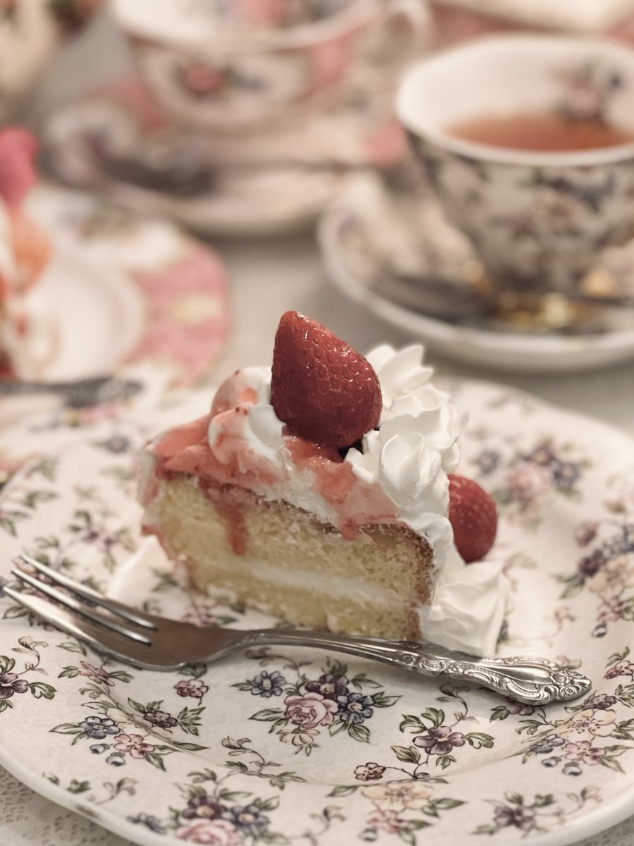 yuimaru_cookie's tweet photo. ㅤ
お気に入りのティーカップに紅茶を注いで
いちごのケーキをひとくち🍰🫖.*

📍カフェ アコリット https://t.co/5KcwS0jDxL