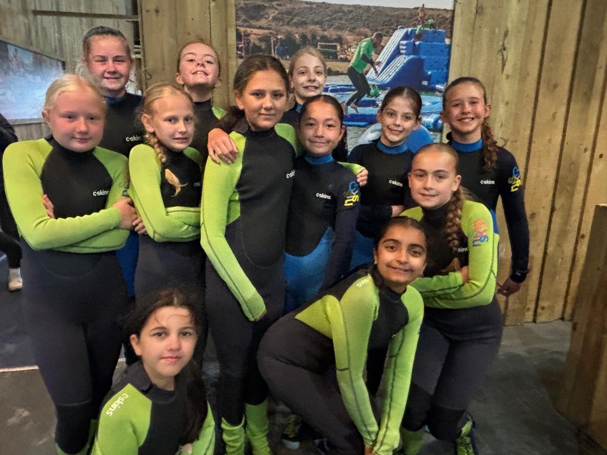 CCJacademy's tweet photo. Year 6 are making waves at the Isle of Wight Aqua Park at @TapnellFarm. A brilliant way to spend the afternoon. The sun is shining and we are all having a blast โ๏ธ๐๐ฆ #Wightwater #SplashZone #IsleOfWight26 @LEOacademies https://t.co/HuPOvB1Vtm
