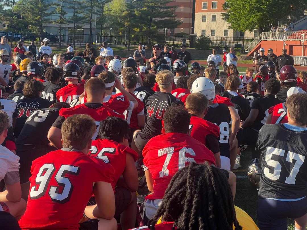 EDGYTIM's tweet photo. I'm looking forward to covering tonight's final session of the @football_ncc North Central College mega camp in downtown Naperville https://t.co/IgRoiDSFZj
