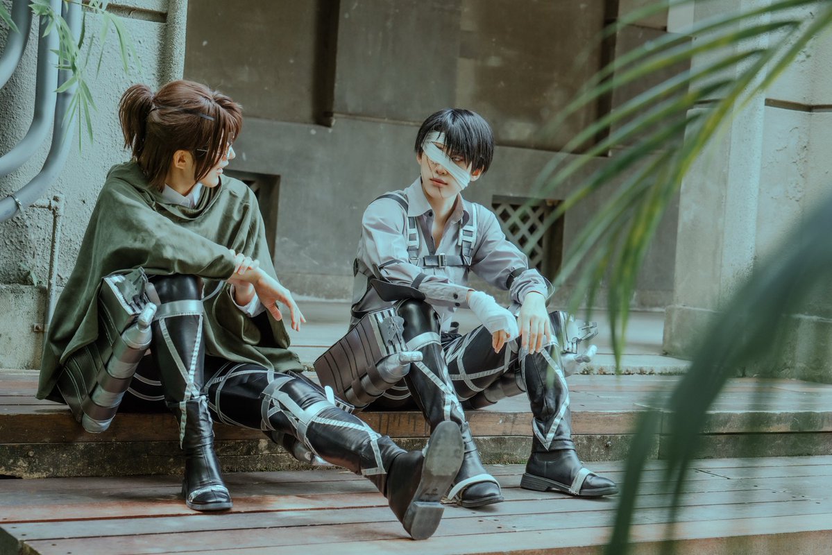 kyokostar000's tweet photo. 「ハンジ」

Hange: @EVAzo_cos 
Photo: 小隻 https://t.co/WqKUBbpUKX