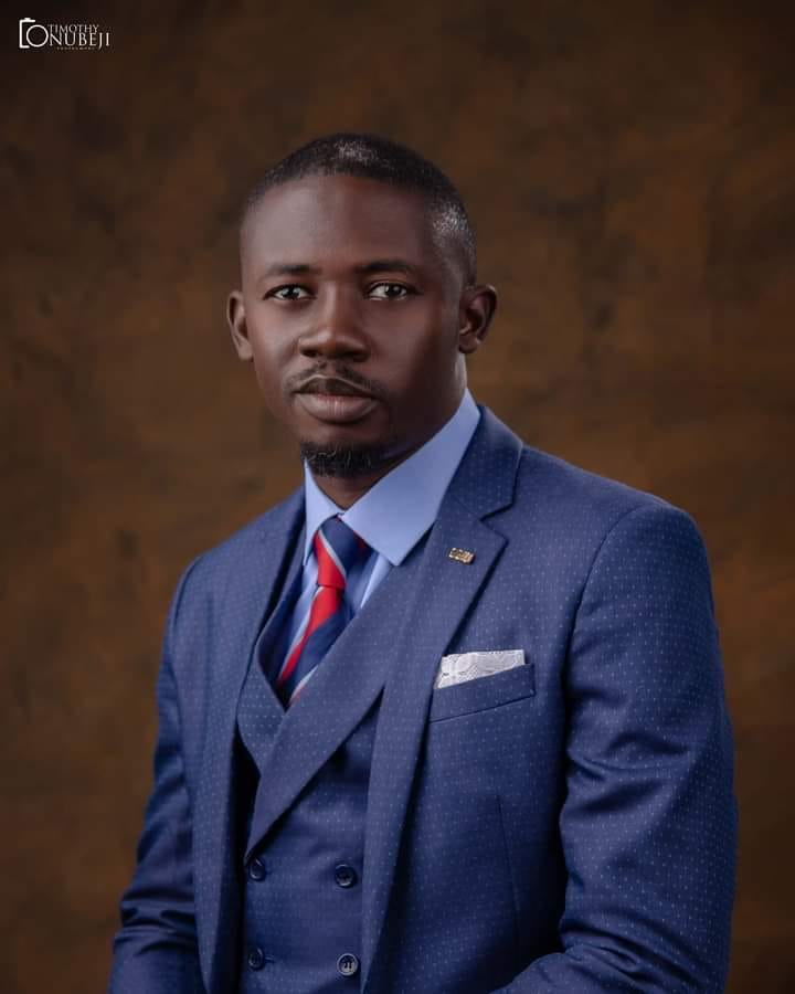 lekan_olayinka1's tweet photo. Last week, Apostle Tolu Agboola talked about how, during the bandit attack, a prominent Muslim man in Ogbomosho ran to him and said:

"We know you have the means to flee this city, but you chose to stay, and that is why we are still here too."

He cried at IEC when he said this.

He said the world is looking to us for hope and answers, and prayed that it would not be said that we have a name and a boast we cannot substantiate.

This happened while everyone was running helter-skelter, trying to retrieve their children from schools.

A prominent Muslim man ran to a pastor in a time of crisis.

The people criticizing the Church are not always criticizing it in the way we think. 

Sometimes, they have an inclination that is being misexpressed.

You say the God we serve is the only true God. He is the One who made all people in His image.

He is the One who wrote His moral law on the hearts of men.

So it is fitting that in times of darkness, crisis, trials, and tribulations, people seek their Maker.

And since not everyone has a relationship with Him, many turn to His ecclesia, His temple on earth.

This was what I was trying to say yesterday.

The Church means something.

This is the people among whom God dwells on the earth.

Do you know what that means?

We are the body of Christ.

You wonder why people “drag” the Church more than others? Perhaps it is because people instinctively expect something from the Church.

Jesus did say we are the light of the world. So in times of crisis, why are we surprised when people turn to the Church?

WE SHOULD HAVE ANSWERS.

We should, guys.

We are the ones who have access to God. God is King over all nations, and we can go boldly to His throne.

Why then is our land desolate while the enemy ravages the innocent?

Why are our prophets quiet, and why do we not see our signs?

Why?

Something deep within the hearts of people is crying out to God, albeit imperfectly.

Just like Mary blamed Jesus for not coming earlier to save her brother and said if He had come sooner, he would not have died.

It is similar to some of the agitations we are seeing now.

Mary’s motive was sincere, but her expression was imperfect. 

In the same way, many Nigerians are expressing frustration, grief, and longing.

But Mary was right about one thing: only Jesus is life.

He alone could save her brother.

And He did.

Similarly, I believe the Church has answers in times of darkness, and people are looking to us. Sometimes, it seems we have not responded in proportion to the moment.

I am glad that some pastors have spoken up.

But the Church has more power than merely speaking up.

We are not merely activists.

We are spiritual people entrusted with carrying the witness of Christ into the world.

But have we?

Finally, during the carnage of Abacha’s era, Christians prayed fervently. 

There is even a popular story that Abacha reportedly told Buhari, “As long as those Christians are praying their prayers, you can never be president.”

Whether every retelling is exact or not, the point remains:

People believed prayer mattered.

You think the Church is crowds on a Sunday with lights and music?

No.

The Church is more than gatherings and aesthetics.

There is something beyond human power that God does through His people.

That is what I have been talking about.

I pray God helps the Church.