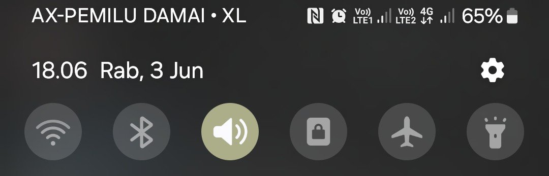 remvix's tweet photo. Sinyal xl udah semingguan jelek bgt, kerja dong woy benerin @myXL @myXLCare kuota makin mahal bukanya makin bagus sinyal ini malah makin jelek najis https://t.co/Lj04xM7Wrp