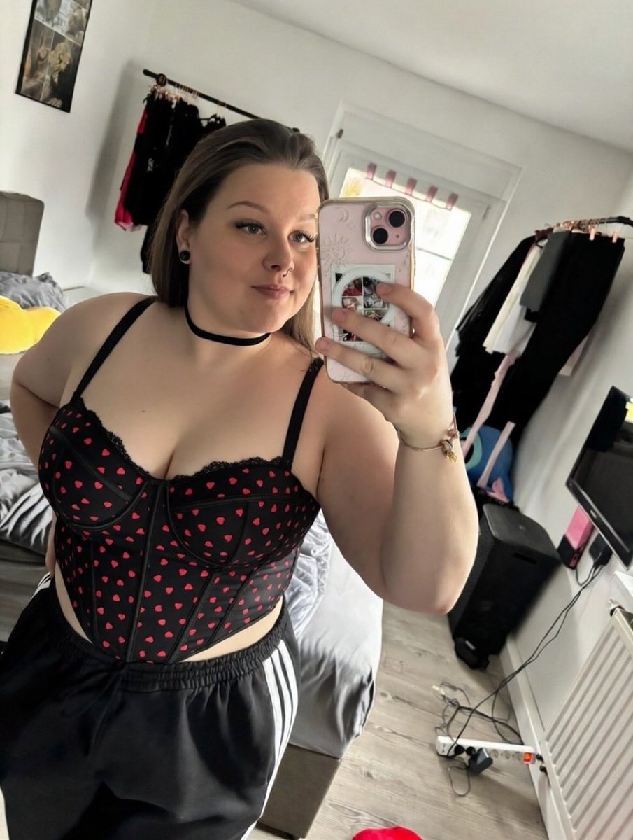 Natalie tweet media