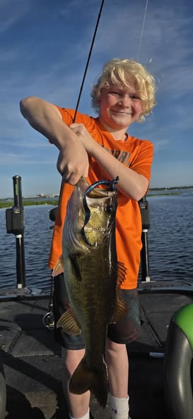 Bassonline's tweet photo. Capt. Mike Groshon put Clints on the Lake Toho bite! 🎣

Hot day? Still biting.
Artificial baits? Working.
Smiles? Everywhere.

This is what it's all about — Lake Toho bass fishing with Bass Online Fishing Guides! 🏆
📞 954-771-5833
🌐 https://t.co/C6SWHjsJsk

#BassFishing https://t.co/hny21Uu5b7