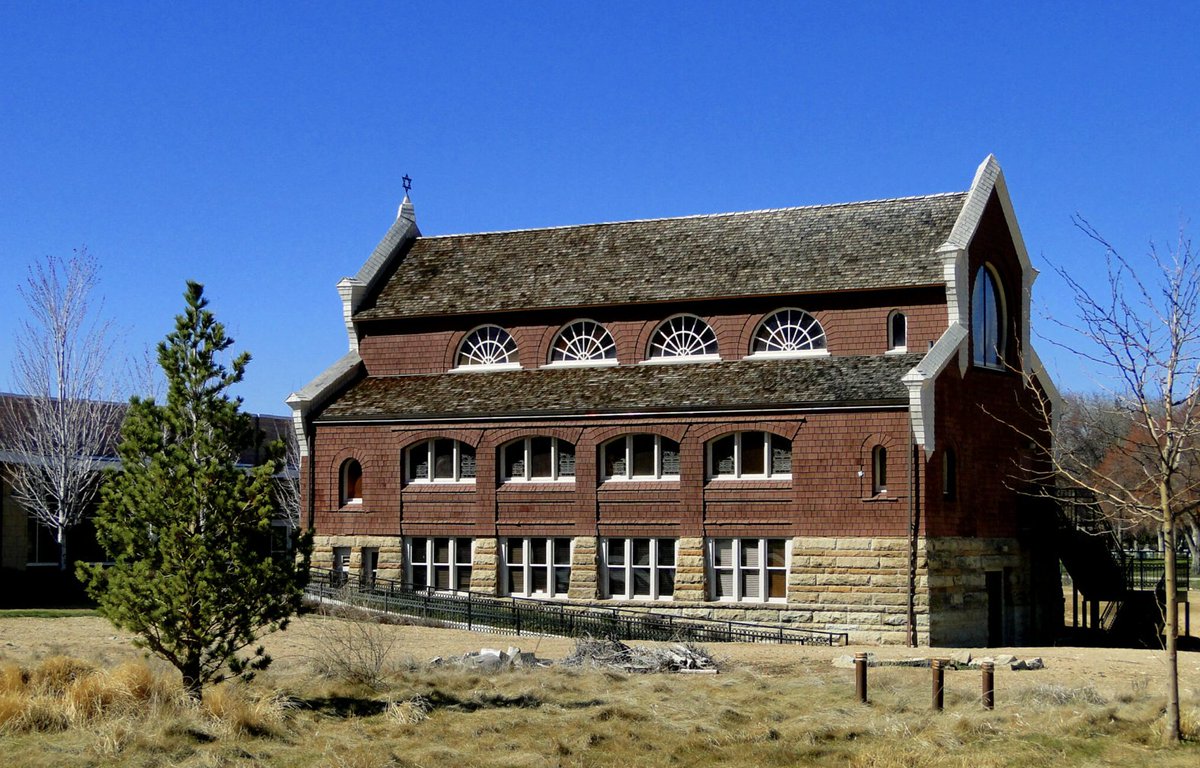 JDRye195's tweet photo. Ahavath Beth Israel has been a beautiful, historic landmark in Boise, Idaho since 1896. It’s considered the oldest Jewish synagogue, in continuous usage, west of the Mississippi River. 
#synagogue #Idaho #Boise 
https://t.co/UNOSYs0Hhu https://t.co/0vXfKCr37j