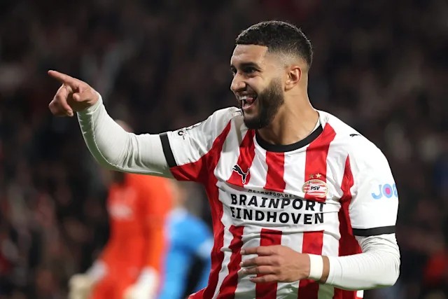 GabrielStachPL's tweet photo. Pierwsza oferta Bayernu za Ismaela Saibariego miała wynieść około 48 mln euro z bonusami.

[Eindhovens Dagblad] https://t.co/v35I6zDxJl