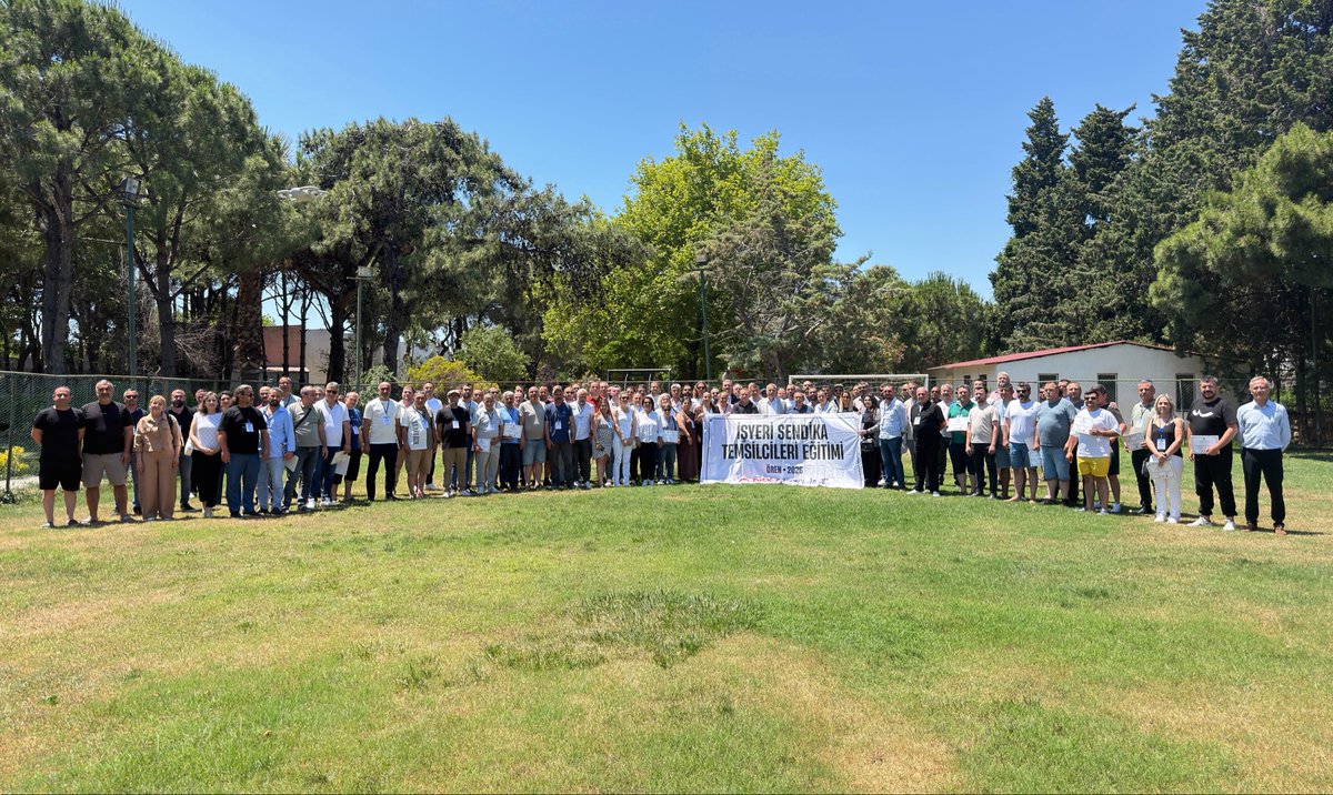 DiSK_Genel_is's tweet photo. Yedinci grupta yer alan İstanbul 3, İstanbul 4, İzmir 4, Kayseri ve Trakya Şubelerimizin temsilcilerine yönelik eğitim programı online sınav sonrası sertifikaların takdimi ve toplu fotoğraf çekimi ile sona erdi. https://t.co/mfc60AsdVN