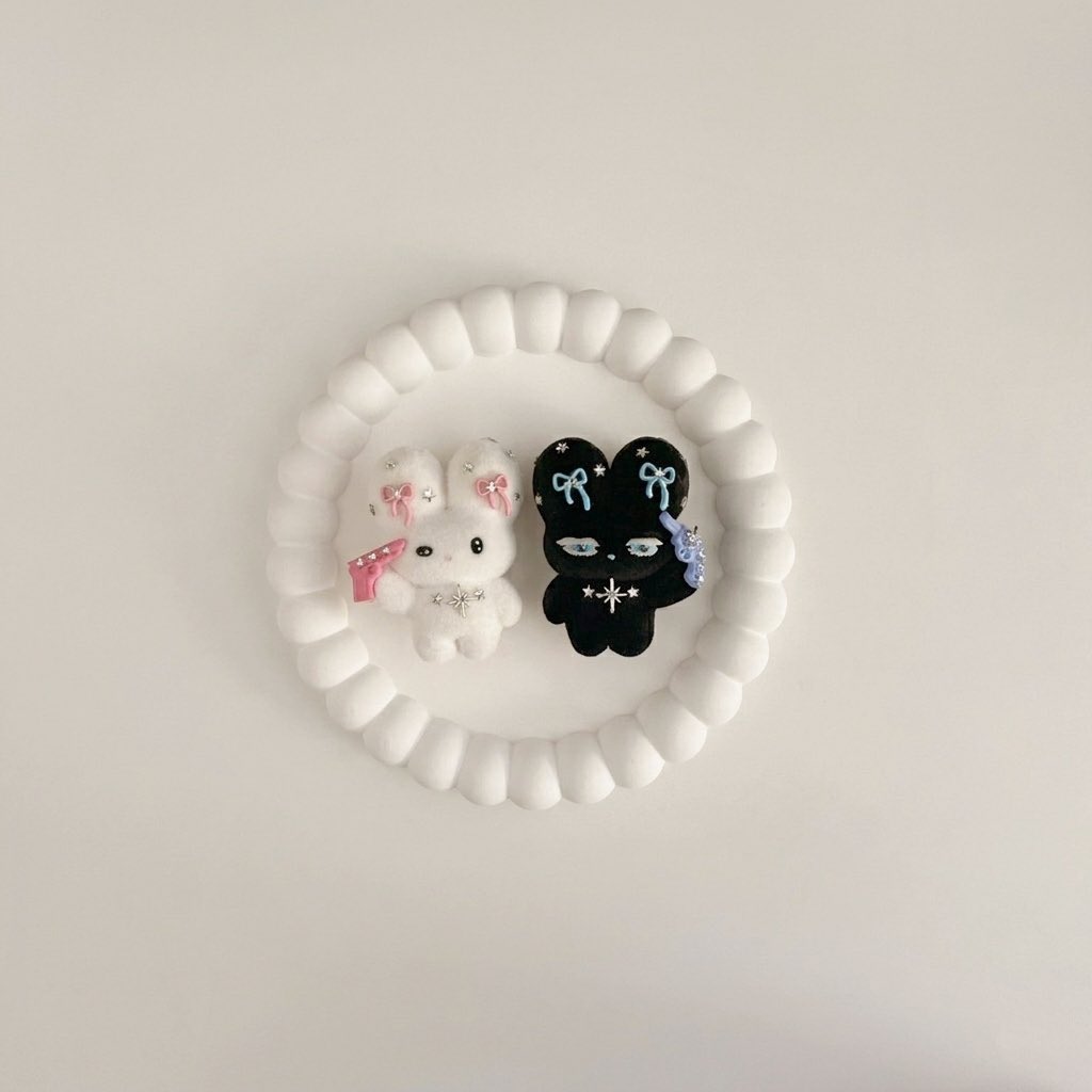 liQilip's tweet photo. 念願だったお揃いの変身 https://t.co/Vv5MNnKHpS