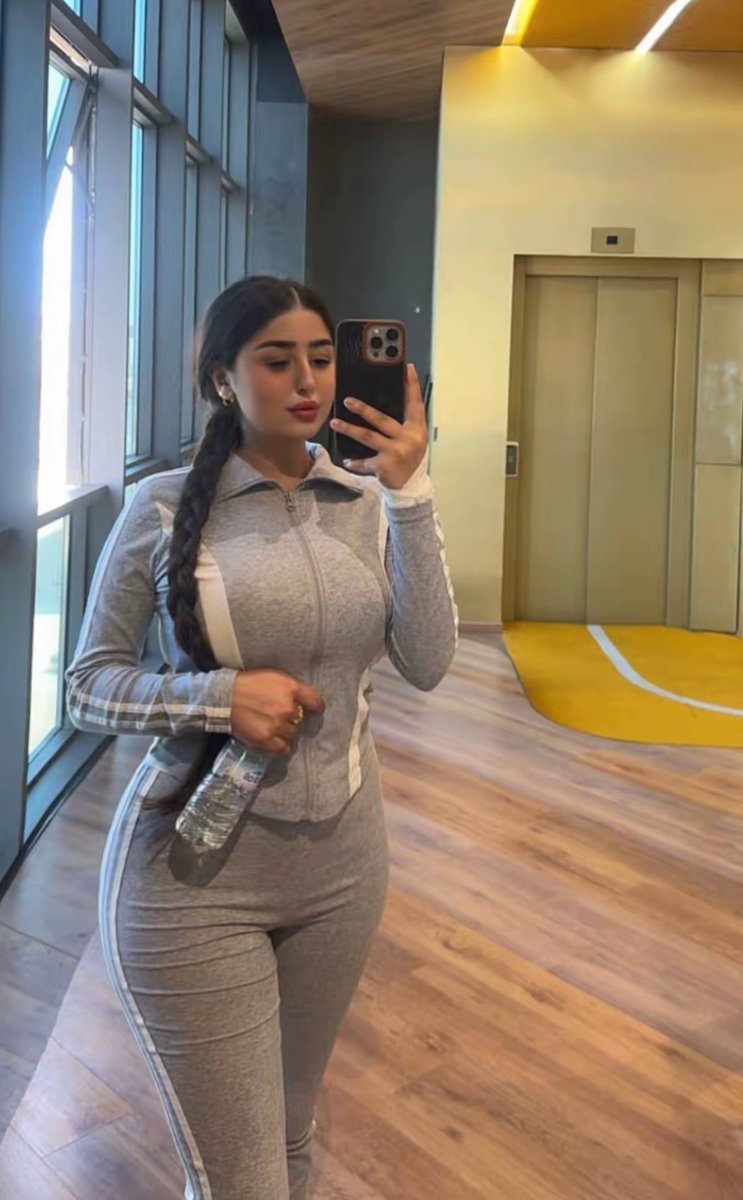 منار بنات عرب في اسطنبول 🇹🇷 tweet media