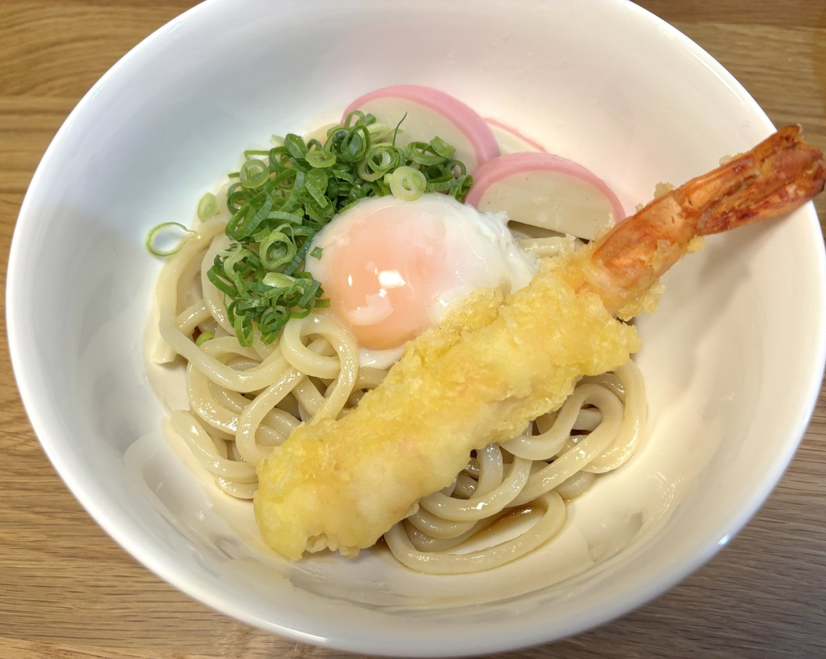 mochi2_spl's tweet photo. 今日の夕飯はどんちゃんからいただいたぶっかけうどん🍜✨
コシがしっかりしててめちゃくちゃ美味しかった！！やっぱ讃岐うどん最高！どんちゃんありがとう🥹🙏🏻
今日はご麺三次会があるのでその時に感想語るぞ~🫶🏻 https://t.co/wdyBwbFmNg