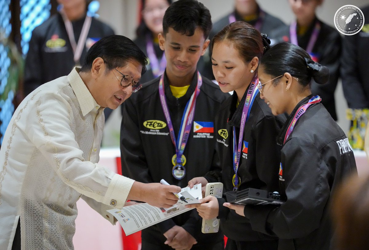 MB_unite's tweet photo. LOOK: President Marcos welcomes members of the Philippine Robotics National Team in Malacañan on June 3, 2026, following their recognition and achievements in various international robotics competitions in 2025 and 2026. @manilabulletin https://t.co/60ExlXtBHD