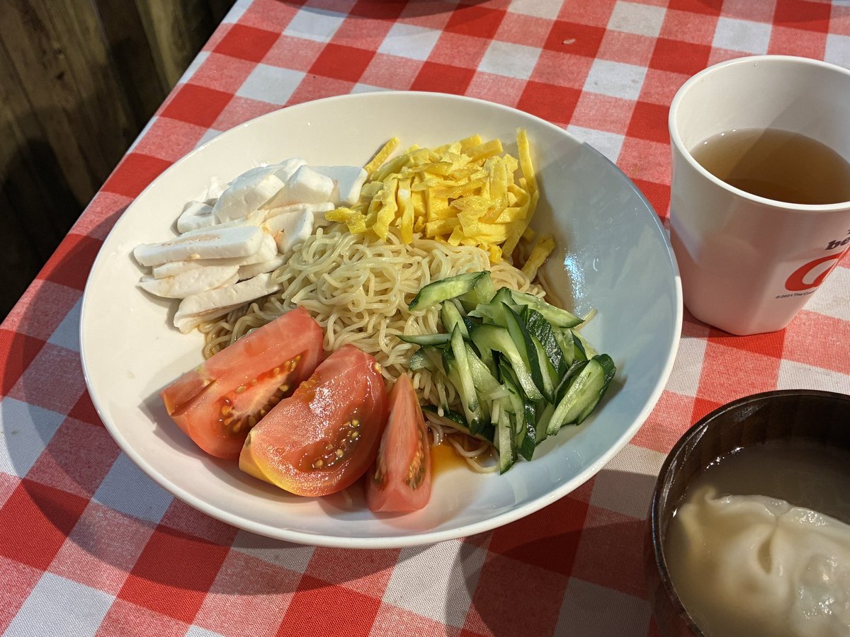 YodoFuchs's tweet photo. 冷やし中華はじめました https://t.co/rh9ZIkiS1P