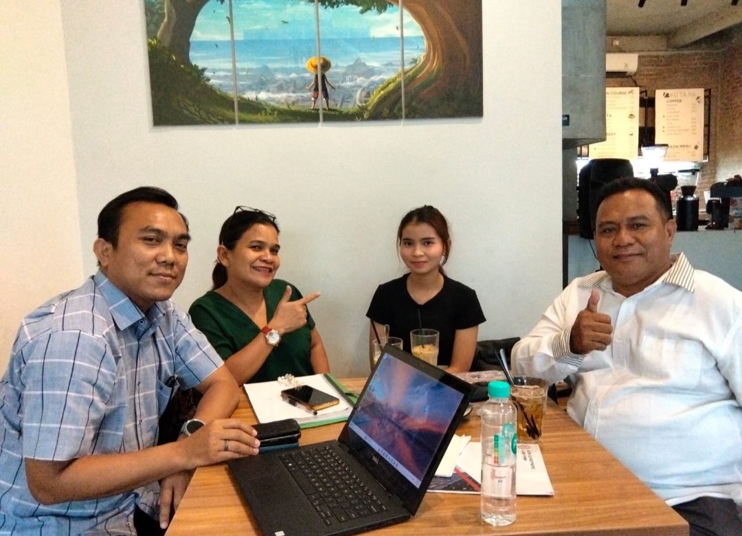 ProfylHenuk's tweet photo. PROFICIAT:3 PENGACARA TOP ATKI &amp; PARTNERS DI JAKARTA(PROF.YLH,SURYADI KURNIAWAN,SH,M.Si+J.STEVI LEATEMIA,SH)"GO SINGAPORE"BERHASIL HADAPI PENGACARA SINGAPURA GUNA KLAIM ASURANSI KEMATIAN PELAUT INDONESIA DI @QBE INSURANCE (SINGAPORE) PTE LTD.BRAVO ATKI&amp;PARTNERS LAW FIRM JAKARTA! https://t.co/0BD1FgZyr9