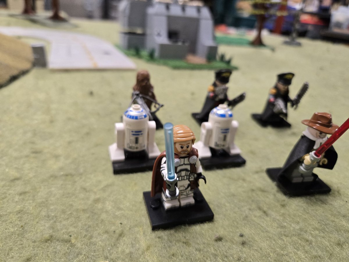 JeffRuss17's tweet photo. Because we have been playing a lot if Midgard I got inspired to create heros for Chain of Command for my Star Wars vs 40K.

Senior leaders will be some form of heroes and a few junior leaders might be Champions. 

#Heroes #Midgard #ChainofCommand https://t.co/JDyKggj5Gm