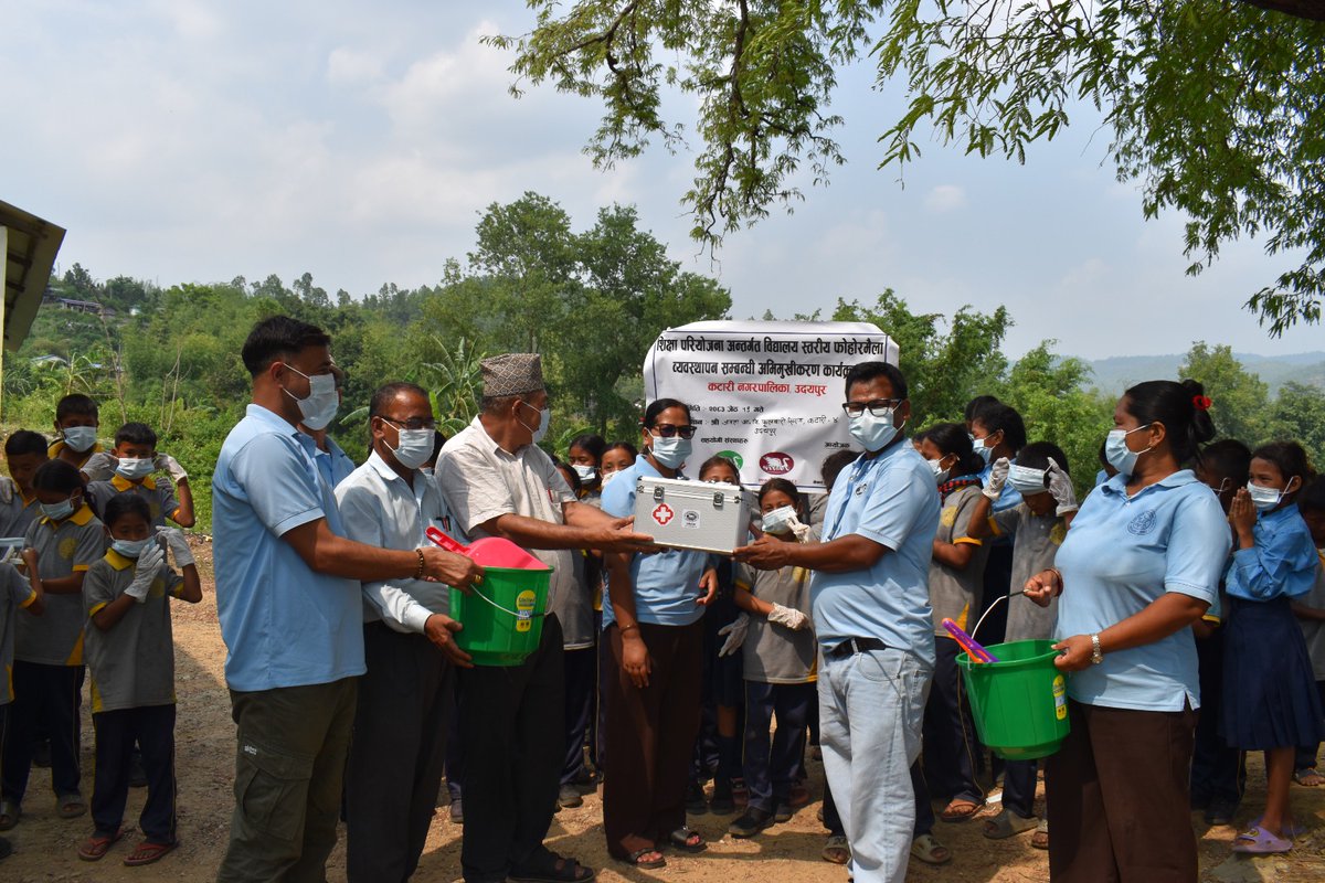 swannepalorg's tweet photo. SWAN is working towards cleaner schools and communities to support climate resilience and environmental sustainability.
#cleanupcampaigns #schools #communities #nepal https://t.co/1ypIz4Lkb3
