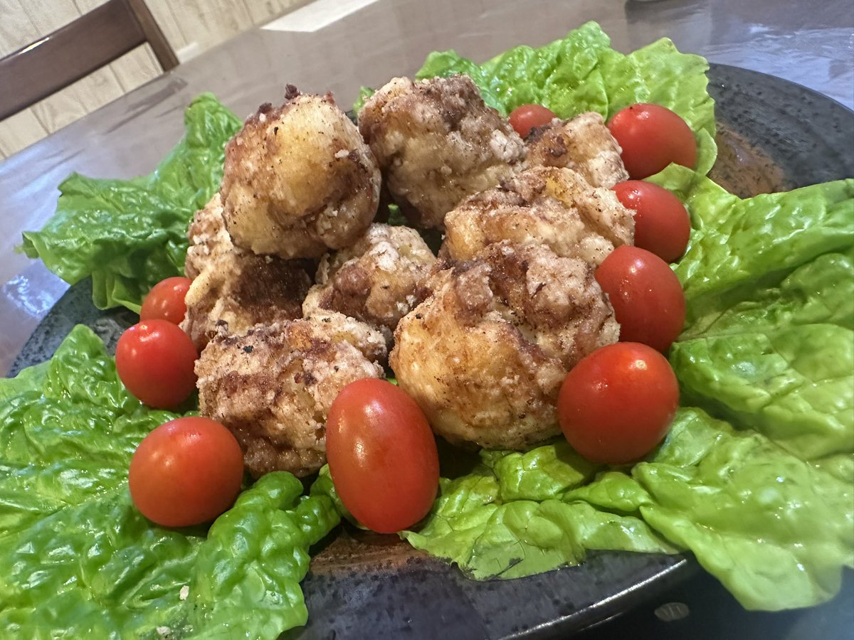ryuB0829's tweet photo. 今夜もキッチンリュウジ召し上がれ笑

メバルの煮付け
豚ジャガボール唐揚げ
ほうれん草と卵の味噌マヨサラダ https://t.co/kng8ZwMmIH