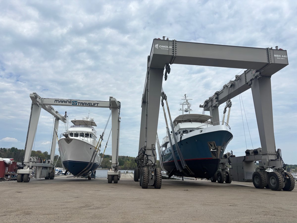 FrontShipyard's tweet photo. Both lifts are working overtime this month. https://t.co/s9JqJMhhKx