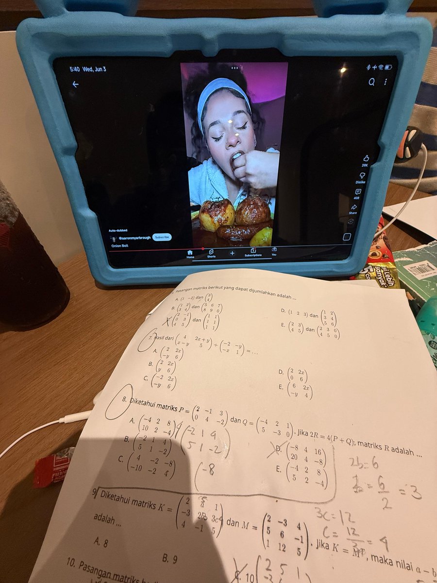 eartheser's tweet photo. halo🤓 #studytwt🤓 #moots🤓 yok🤓 aku🤩 orangnya🤩 ✨rajin✨ belajar🤩 https://t.co/qv0gDgaEgg