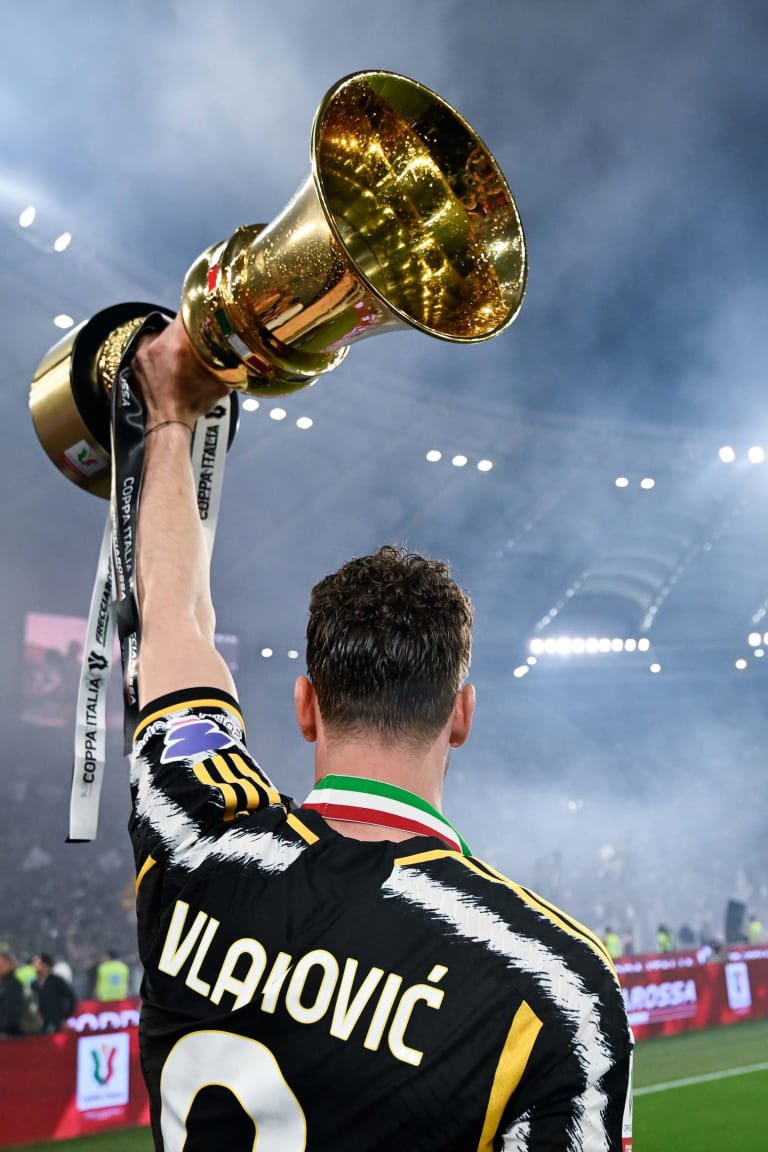 luciatelli's tweet photo. 🥲🥲🥲 https://t.co/ahxA63yUE0