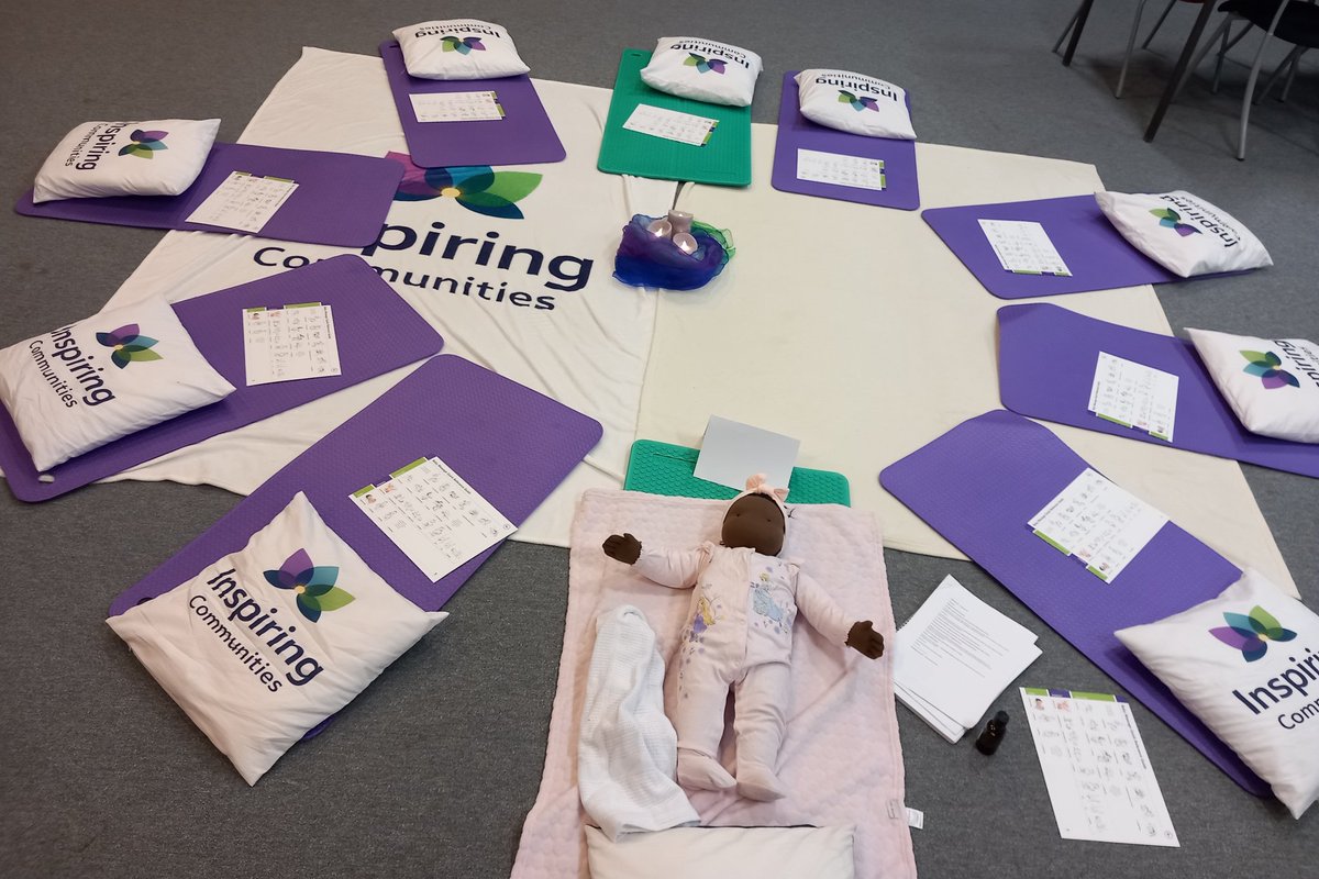 Inspiring_Comms's tweet photo. ✨ What a lovely first Baby Massage session today! ✨
We had a wonderful start to our course, learning gentle massage strokes for our babies' legs and feet 👣💛. 
#BabyMassage #ParentAndBaby #InfantMassage #BabyWellbeing #InspiringCommunities https://t.co/DHcDwmqXbC