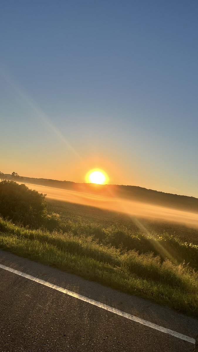 TCBrower's tweet photo. Good Morning #fromtheroadiliveon @JeffPorterWX https://t.co/45jU7bg7qY