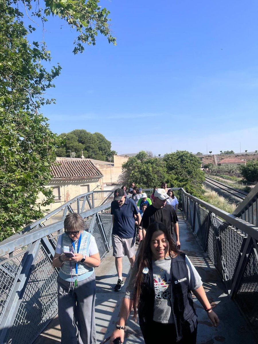 cs_hellin2's tweet photo. 🚶‍♀️💚 Qué bonito fue el paseo saludable del pasado lunes junto a @AspronaAlbacete

Una mañana para compartir, conocernos mejor, tender puentes y demostrar que una comunidad más inclusiva y saludable se construye caminando juntos. 🤝🌱

#SaludComunitaria #Inclusión https://t.co/xnNnCFuQ7z