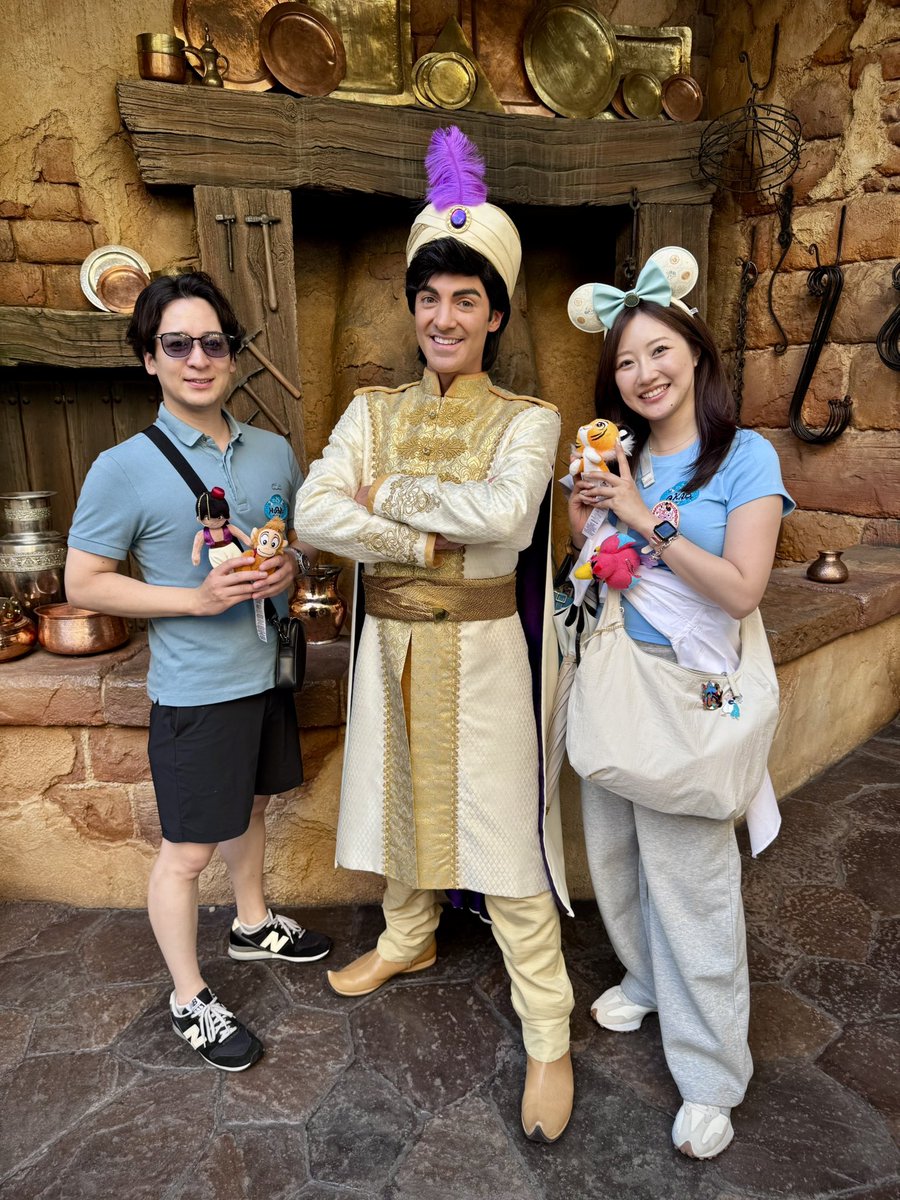 aladdin_rinrin's tweet photo. 誕生日＆初ジュビリーインでした🩵
誕生日当日にアルに会えて嬉しかった本当に大好きなんだもん🥺💓💓💓 https://t.co/MVWWFJbTNz