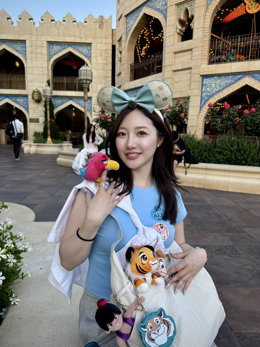 aladdin_rinrin's tweet photo. 誕生日＆初ジュビリーインでした🩵
誕生日当日にアルに会えて嬉しかった本当に大好きなんだもん🥺💓💓💓 https://t.co/MVWWFJbTNz