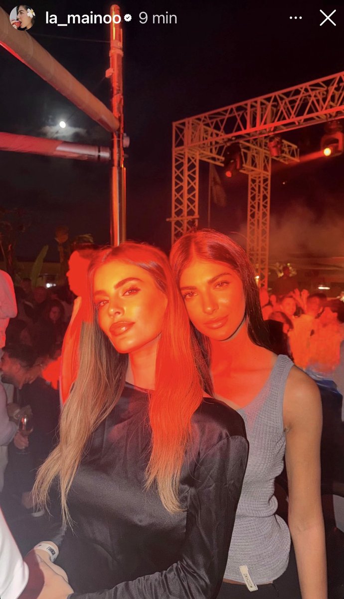 OClorofilla's tweet photo. Siete giovani e avete il sacrosanto diritto di divertirvi e stare in compagnia……siete due ragazze bellissime e simpatiche 🫶🫶🫶🫶🫶🫶#sophiecodegoni @la_mainoo https://t.co/crsHesDsPY