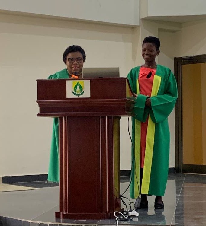 Thevokofficial's tweet photo. 📍📍VOK SPOTLIGHT📍📍

Meet Jennifer Anaale Apingu, an exceptionally brilliant girl who represented Navrongo SHS at the NSMQ 2022 and worked as a porter (Kayayo) at Ejusu Market to support her SHS education.

She also worked as a drinking spot attendant to survive after completing SHS with 5A’s, 2B, and a C, due to a challenging home environment.

Her breakthrough came when some men who visited the drinking spot saw her serving as a female bar attendant in Navrongo, wearing an @NSMQGhana T-shirt. This sparked their curiosity, prompting questions because of the quiz's national popularity.

They then contacted @Manasseh_Azure through social media, where he used his birthday to gather funds and support to help her attend university and study Doctor of Pharmacy at UHAS after spending several years at home.

In the 2023/2024 academic year, UHAS recognized her in a letter dated October 21, 2024, as an outstanding student at the School of Pharmacy, following her performance in the UHAS 2024 End of Second Semester Examination.

She is now in her Level 300 year and remains one of the most inspiring students at the school.

Stay tuned✅ | #VOKLive