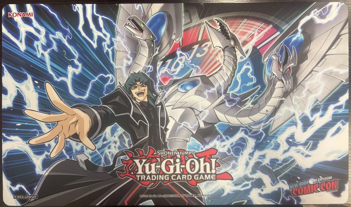 🔥遊戯王海外版プレイマット大量入荷🔥 デュエルリンクスロゴの歴代
