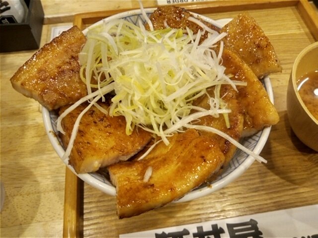 昭和シケモク星人@突き刺さった想い tweet media