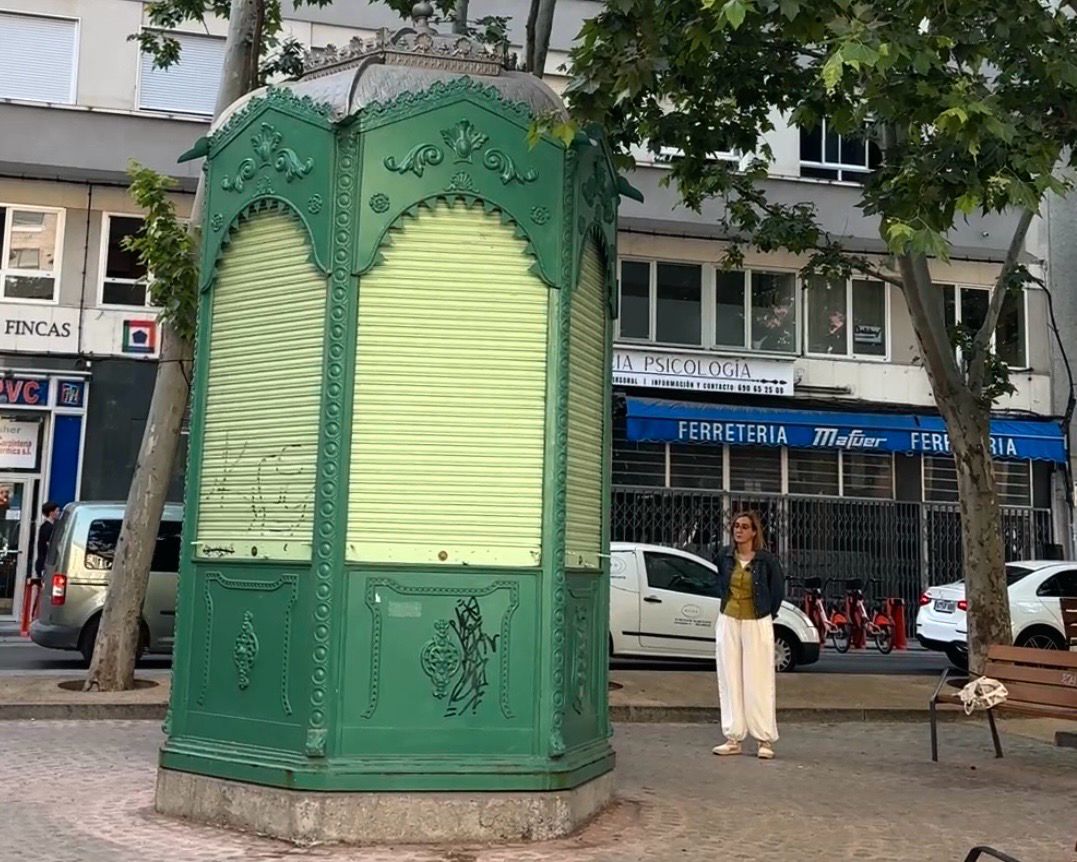 TomaLaPalabraVA's tweet photo. VTLP denuncia el “deterioro del kiosko de Caño Argales por desuso”, mientras el PP argumenta que los vecinos "se niegan a firmar el convenio legal obligatorio para su cesión". @DeArgales @vecinalvall  https://t.co/1YqVtusMe1 https://t.co/n8Y8Mu4F0S