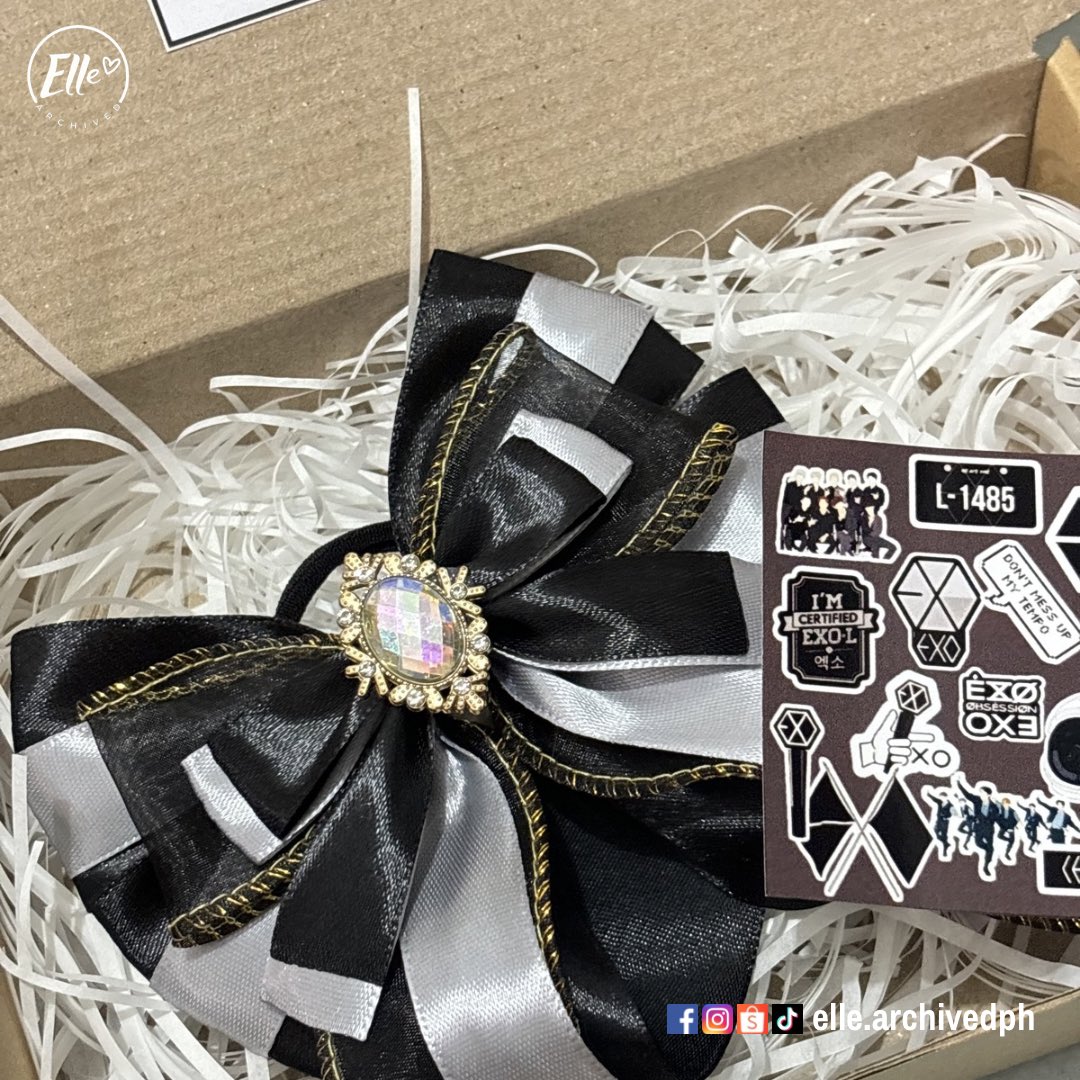 ellearchivedph's tweet photo. pov: only a month before exo comes back to manila stage! 

eribong ribbon available here:
[shp]: https://t.co/twQ4R5k6L1
[tktok]: https://t.co/PzHdftPWfR

with love, elle. 

#EXO #엑소 #weareoneEXO #EXOPLANET #EXhOrizon #EXhOrizoninMANILA https://t.co/5sdQV5dVVj