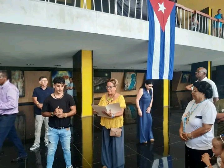 TNComunicacion's tweet photo. 📷 | Este lunes 1/06, al celebrar el #DiaInternacionaldelaInfancia, en el @TNCubaOficial fue inaugurada oficialmente la exposición "Desde la mirada". #MejorArteParaTodos https://t.co/xdzGVMxIaa