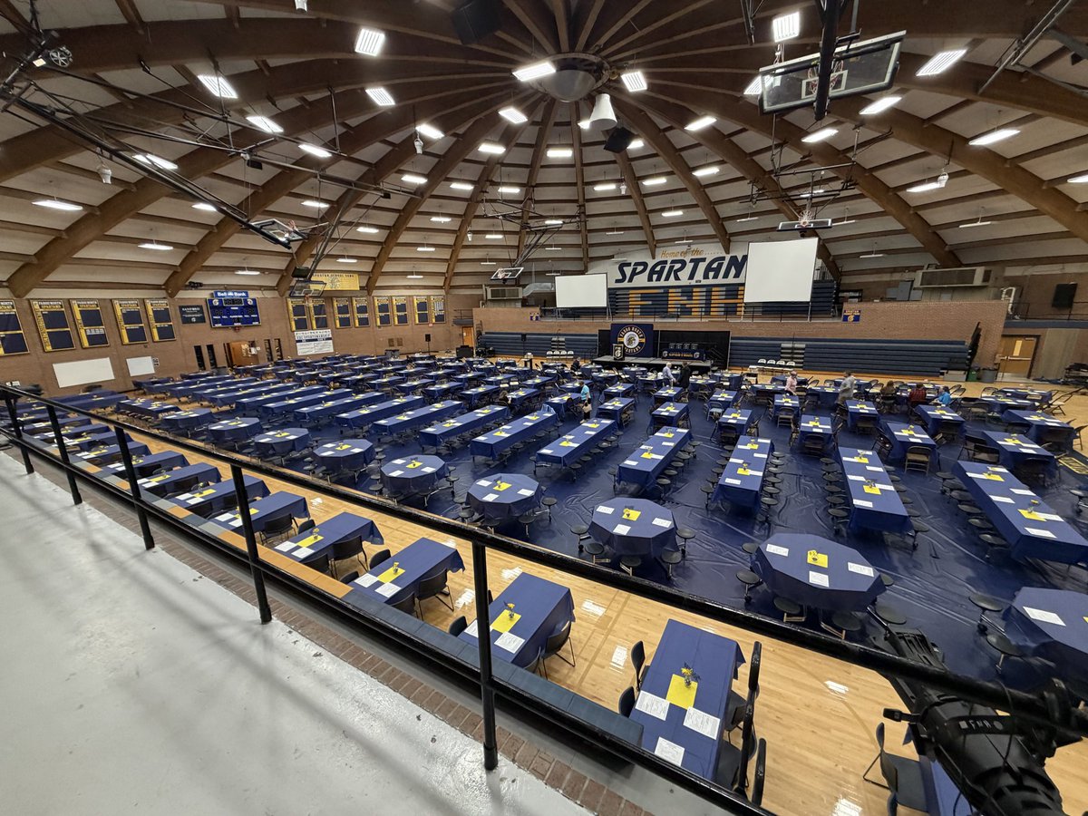 FNHPrincipal's tweet photo. Getting ready to welcome over 700 students and family members to celebrate our academic award winners. Awesome way to be wrapping up the school year! https://t.co/U4FQgtWCHB