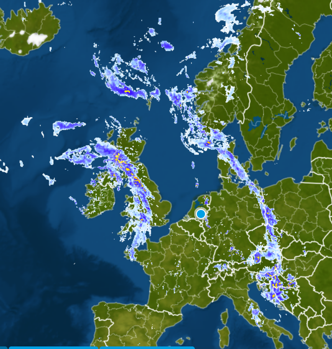 WsNL_Henry's tweet photo. Lieve help zeg de UK houd het ook niet droog vandaag, we krijgen hier vandaag ook nog mee te maken heb wat scheenshots van een geweldig lang front van nrd Italie tot en met de scandinavische landen + filmpje van rond 11:30 uur 3 juni #StcNL #Regen + mogelijk kans op #onweer https://t.co/sQO1i9eu79
