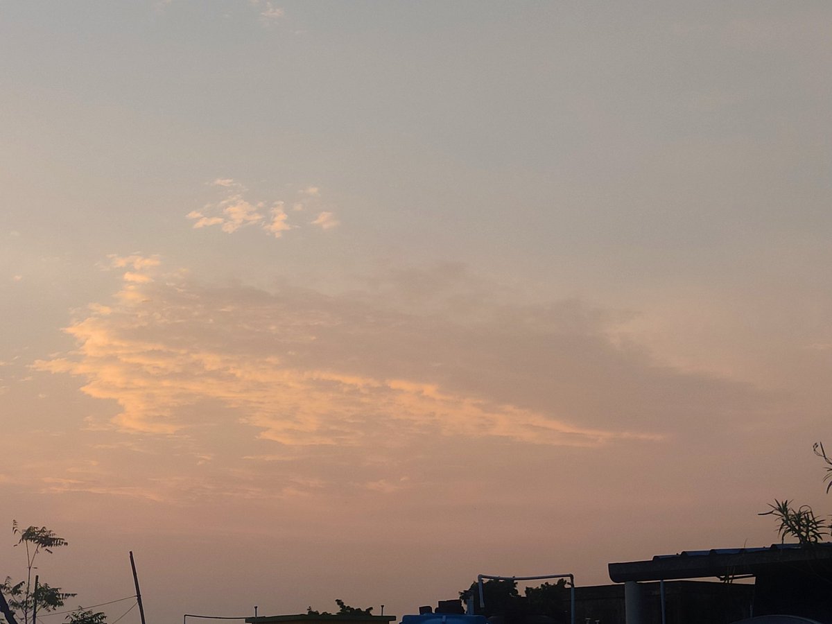 dass_akash's tweet photo. Huge cloud formation turning red after sunset on Northwest side of the sky.
2026/023 https://t.co/khWokpTS6C