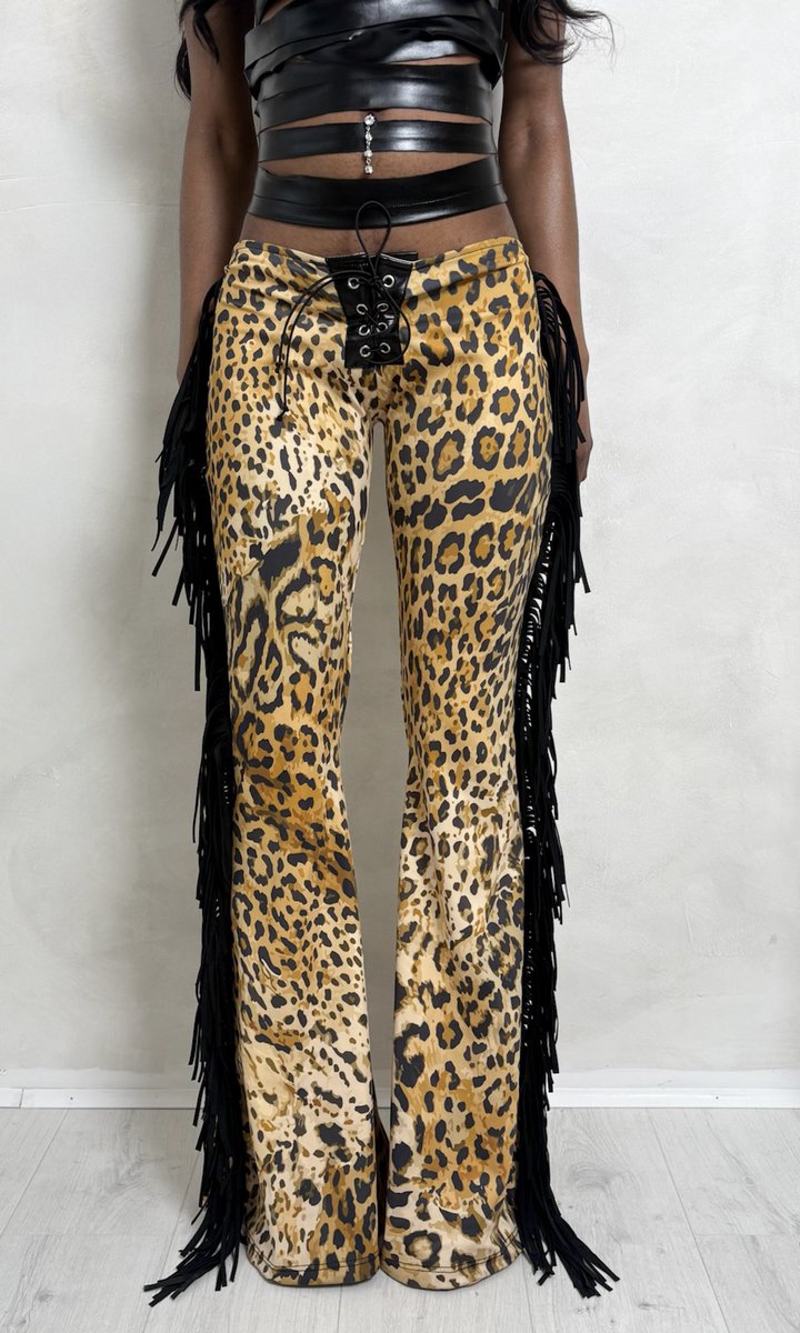 ayishablu's tweet photo. Leopard print Xotica flares by me 🐆 https://t.co/JQqAXSjf07
