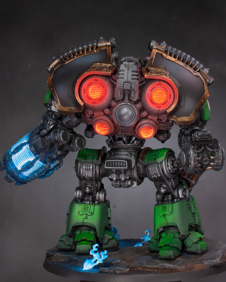 theminiaturista's tweet photo. Saturnine Dreadnought finished! It took me around 10 hours. An effective painting with panel modularization technique and a bit of pew pew, as always. Also, thanks to @deadlyprint  for sculpting the rock on the ground.

#warhammer #warhammercommunity #warhammer40k https://t.co/vTuibjMvRi