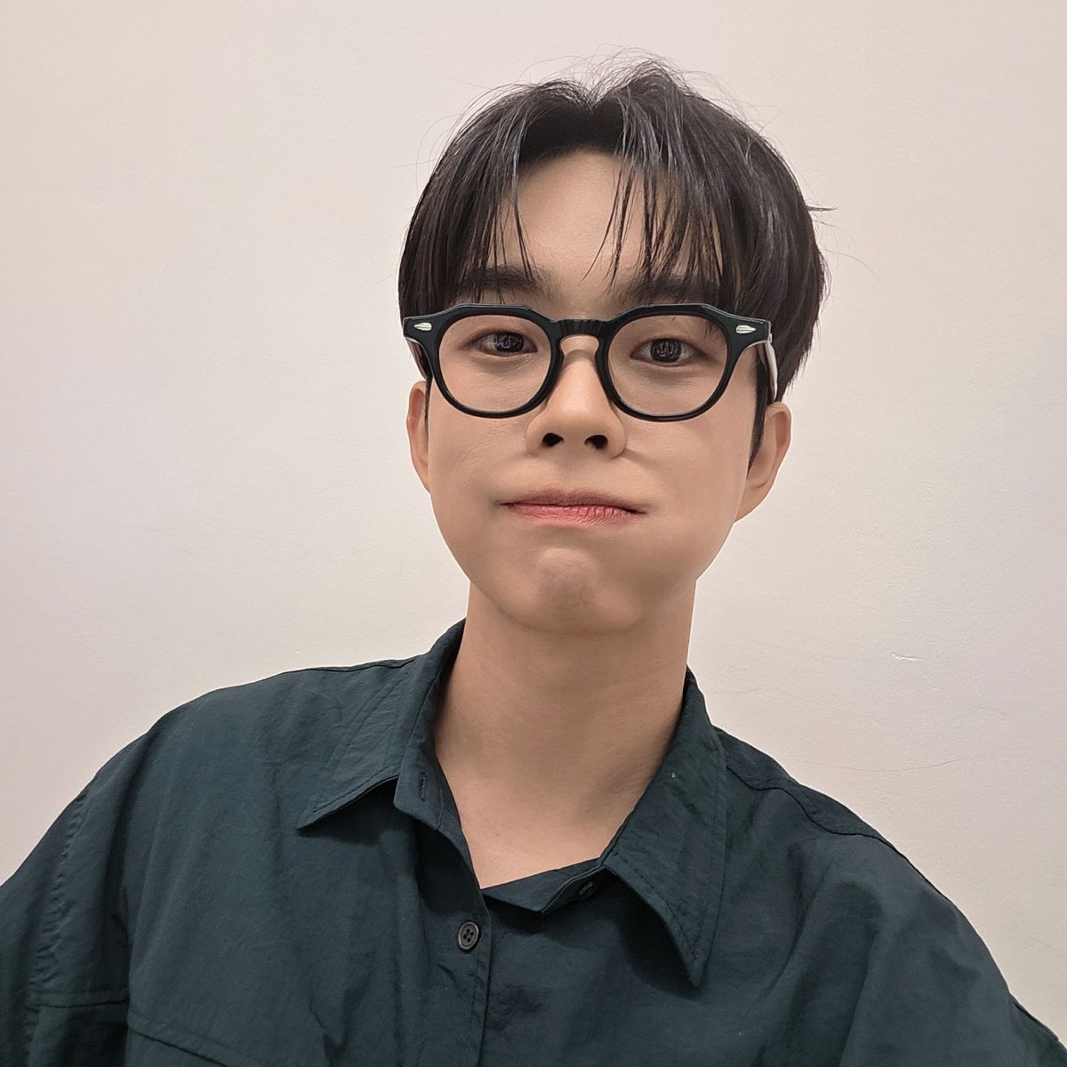 wavelet_wal's tweet photo. 상엽시😗 https://t.co/v61TyeZO9R