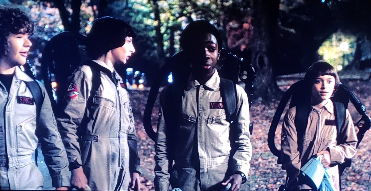 willmeowers's tweet photo. 😭😭Will is so fucking small compared to his friends i gonnacryfvhydfhjfdjj HIS TINY HEAD https://t.co/GXr5QgzCmk