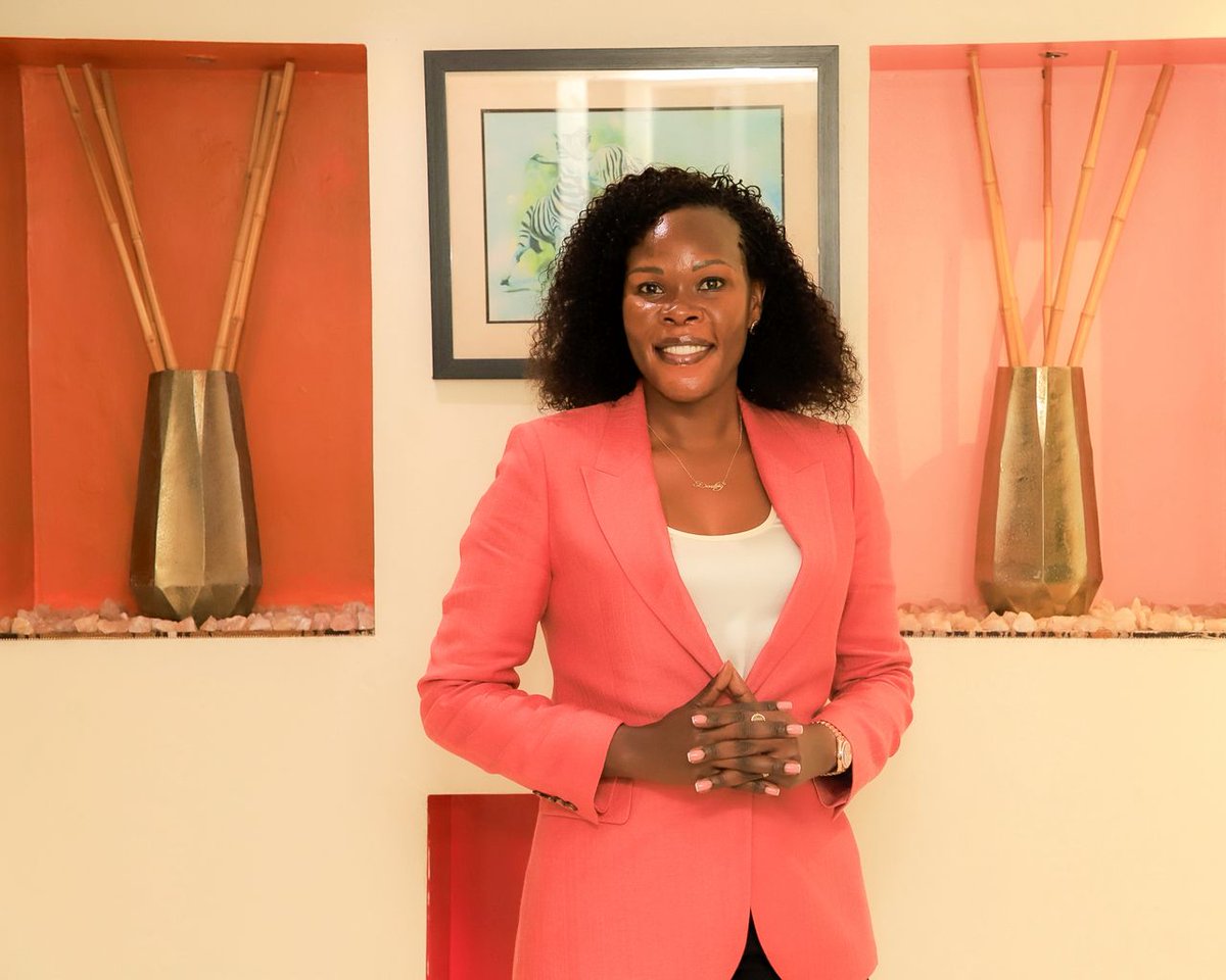 Evelyn AnitE tweet media
