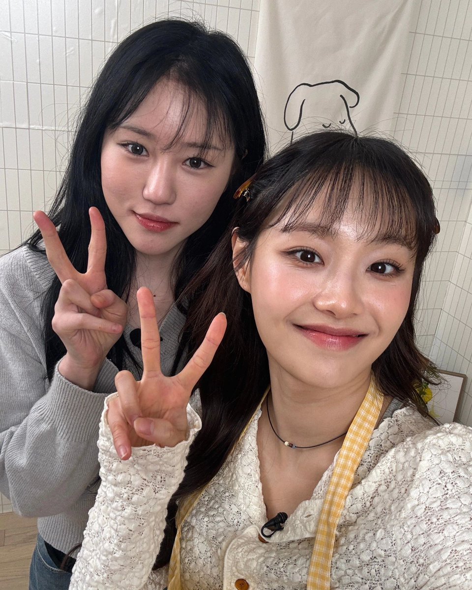 cherienotes's tweet photo. Con mi chiquita llegamos a la conclusión de que no habrá un mejor lanzamiento que #𝔚ee𝚔·𐚈𓈒࣪ para un pre debut y si no estan de acuerdo, escuchamos 👂🏻 sus opiniones. Pero mientras tanto seguiremos aquí escuchando la #𝑁𝕒rᥱ𝑙𝕝a𝚑ཋྀུթ𝕣e·𝚍𝚋 song todas las veces que podamos. https://t.co/04PanYdr56