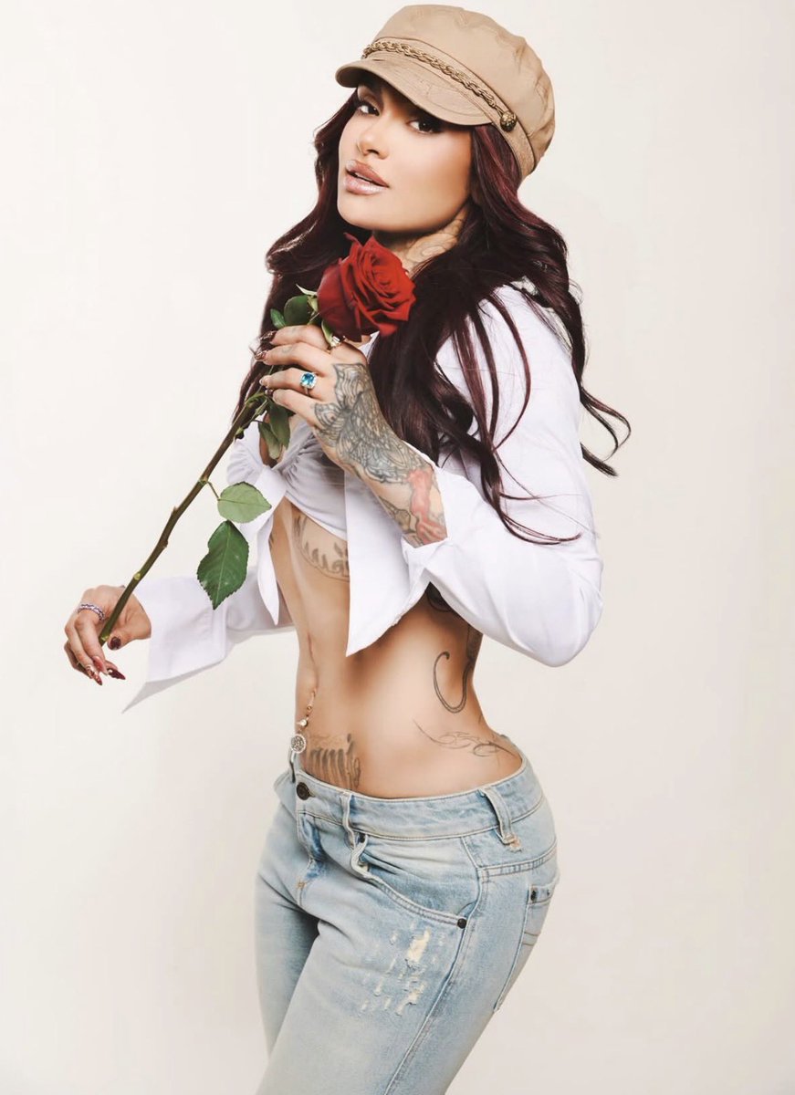IMTRYNAGET8's tweet photo. she really ate this shoot up 🥵 https://t.co/82M1G7VEtW