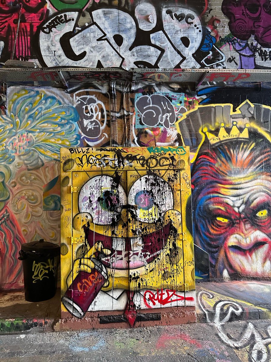 Bagboy_22's tweet photo. Caught this quirky street art mural while wandering the downtown side streets – small city adventures hit different. https://t.co/0bxBJm1On7