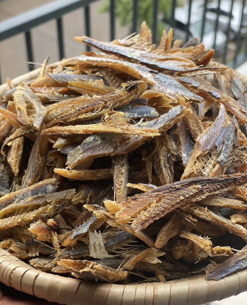 Tonyjay's tweet photo. What are making with this fish ? https://t.co/GPjifWsKZL
